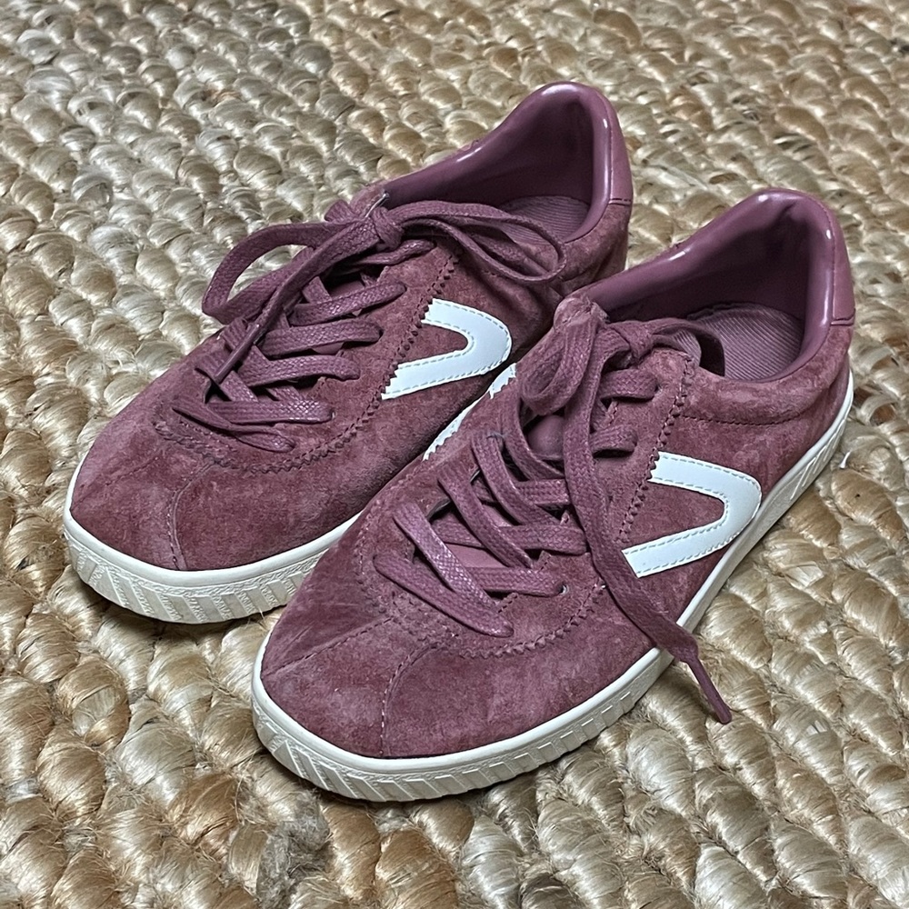 Tretorn suede sneakers